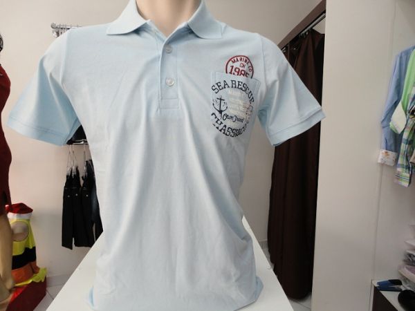Polo Masc. C/ bolso e bordado